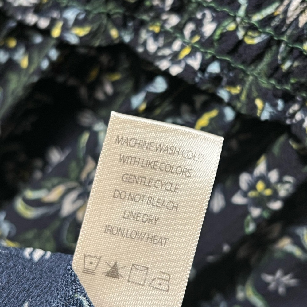 XL Max Studio Floral Dress - Picture 7 of 7